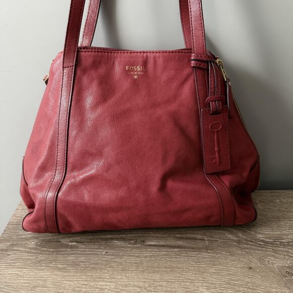 Fossil Shopper Tote Bag Womens Large Red Leather Shoulder Gold Zipper Expandable - Picture 1 of 14